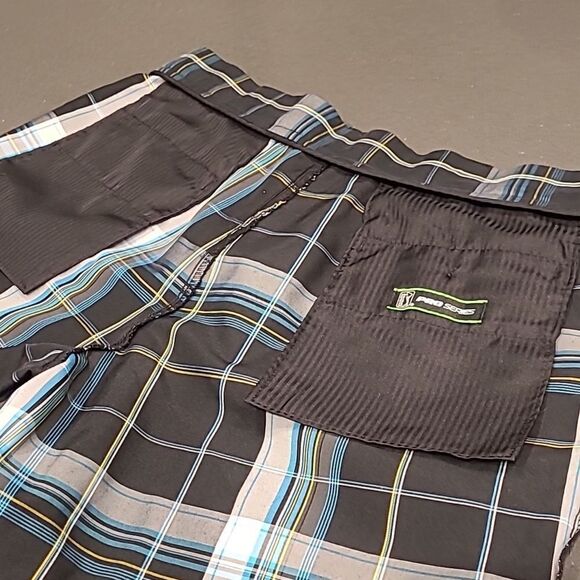 PGA TOUR Pro Series plaid shorts - Picture 9 of 10